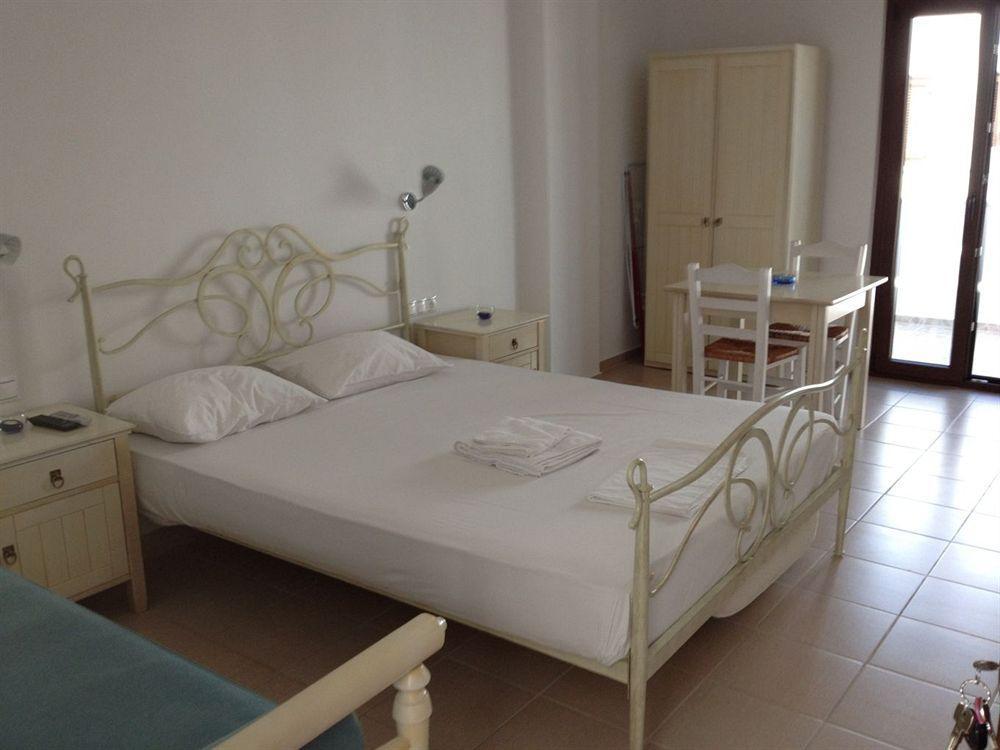Depis Place And Apartments Naxos City Exterior photo